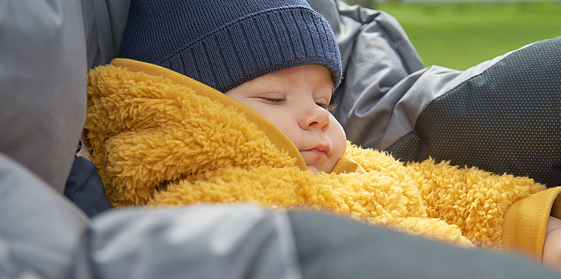 Warm durch den Winter – Der richtige Fußsack für dein Baby