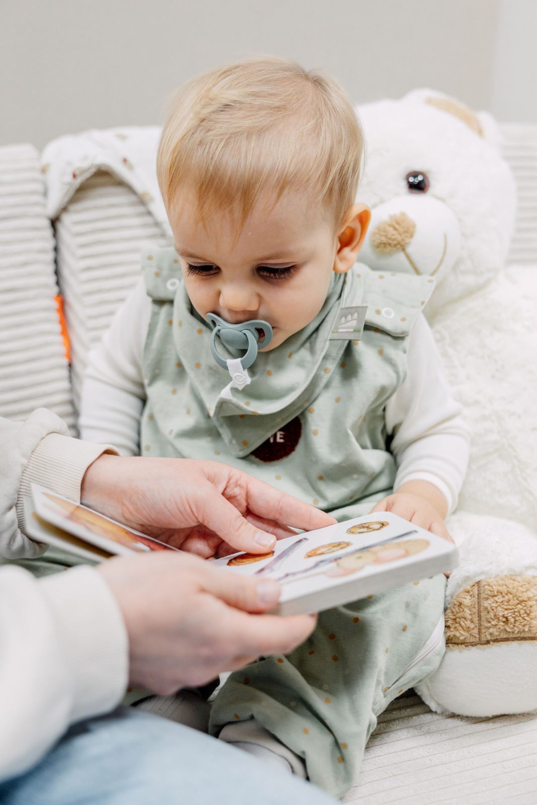 Dreieckstuch mit Schnullerband