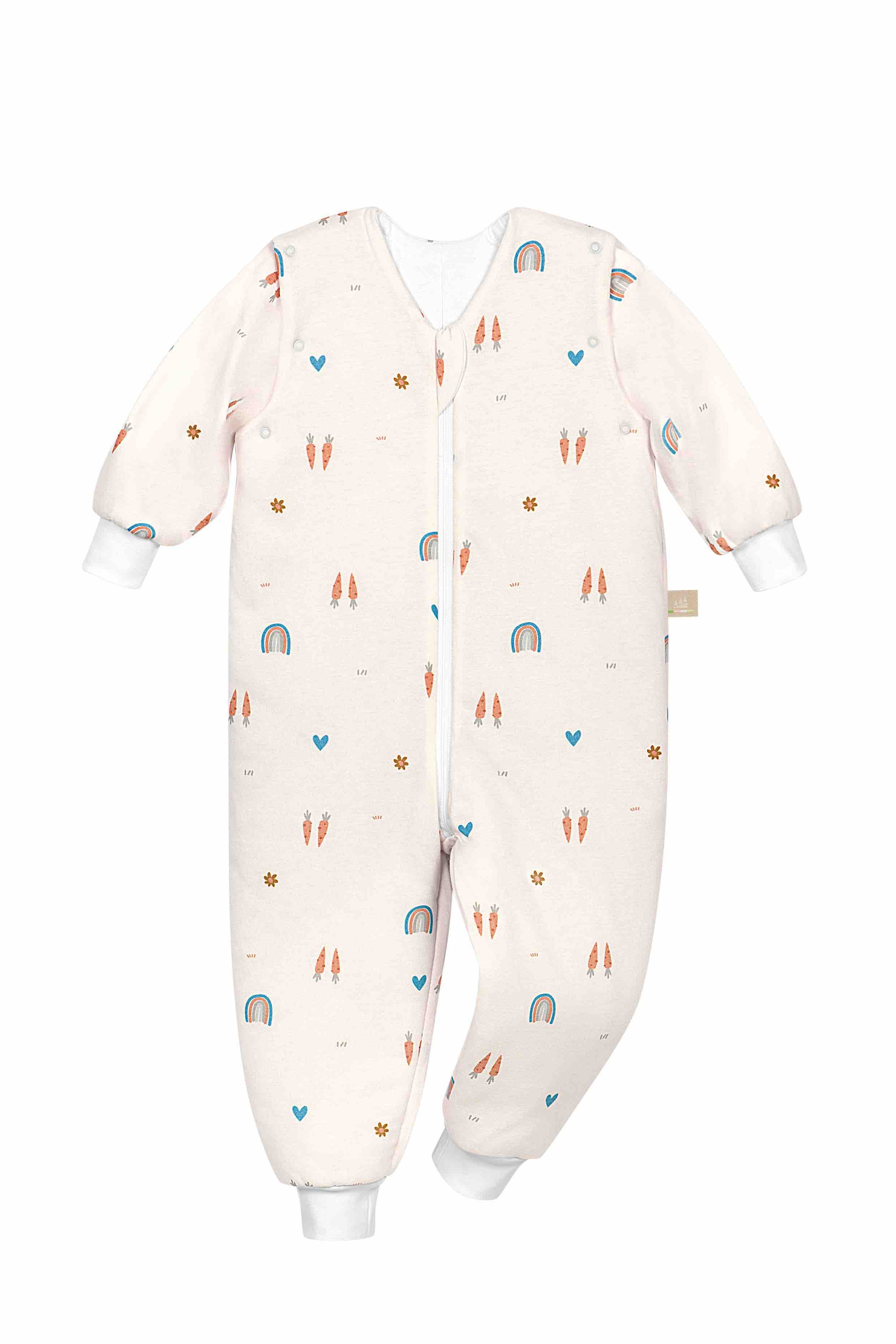 Frontansicht des Hopsi wattierten Babyschlafsacks in der Designvariante Rainbow Ecru, mit Wattierung und durchgehendem Reißverschluss.