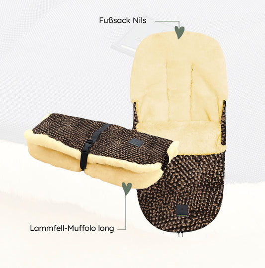Lammfell Luxus Bundle enthält einen super weichen Lammfell Fußsack Nils und die passenden Lammfell Muffolo long